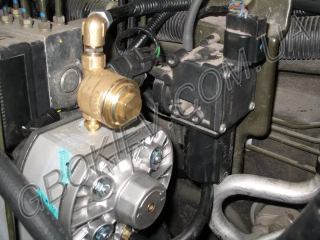 MITSUBISHI PAJERO- газовый редуктор