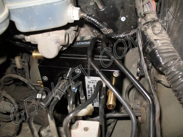 Газовый редуктор Genius max установленный на Acura mdx 3.7-BRC