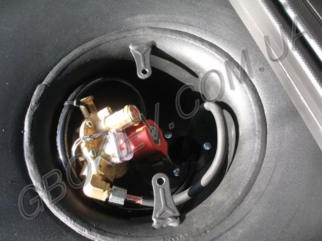 установленный мультиклапан BRC на Mazda CX-7