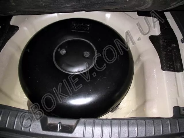 Газовый баллон 59 литров на Kia Optima 2.0