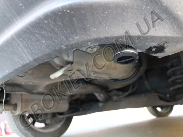 Заправочное устройство на Nissan Juke 1.6 BRC