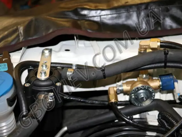 Фильтр паровой фазы на Mazda CX5 2.0 Skyactiv