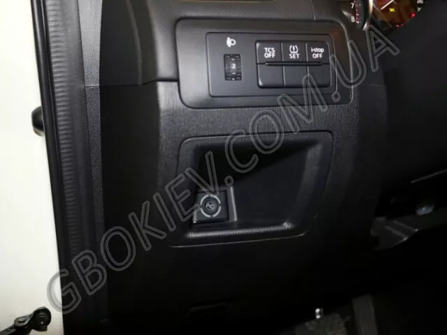 Переключатель вида топлива на Mazda CX5 2.0 Skyactiv