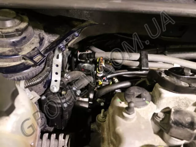 fil'tr-parovoy-fazy-na-Jeep-Cherokee-2-4