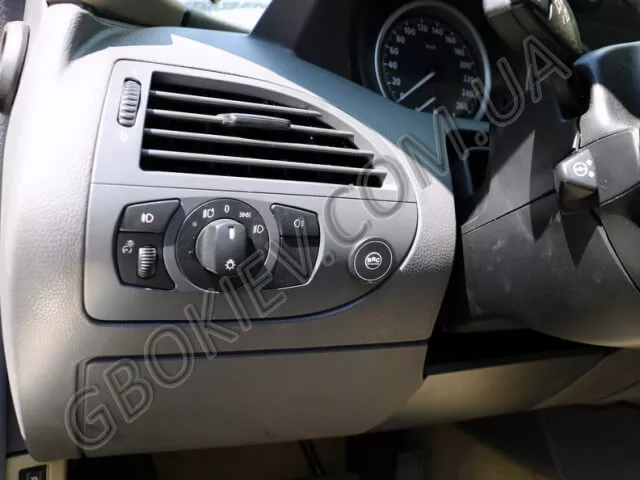 pereklyuchatel'-vida-topliva-na-Bmw-630